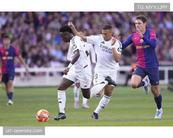 国家德比：皇马3-1巴萨，贝林厄姆传射建功，银河战舰领跑优势扩大至8分。